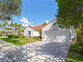 2613 Oakbrook Dr, Weston FL 33332
