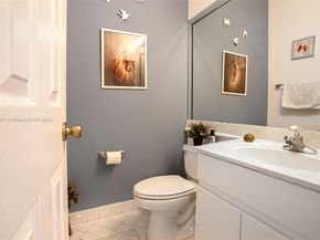 2613 Oakbrook Dr, Weston FL 33332