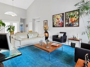 2613 Oakbrook Dr, Weston FL 33332