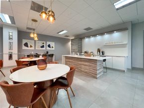 1200 Brickell Bay Dr 2007, Miami FL 33131