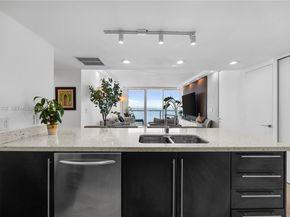 665 NE 25th St 1503, Miami FL 33137