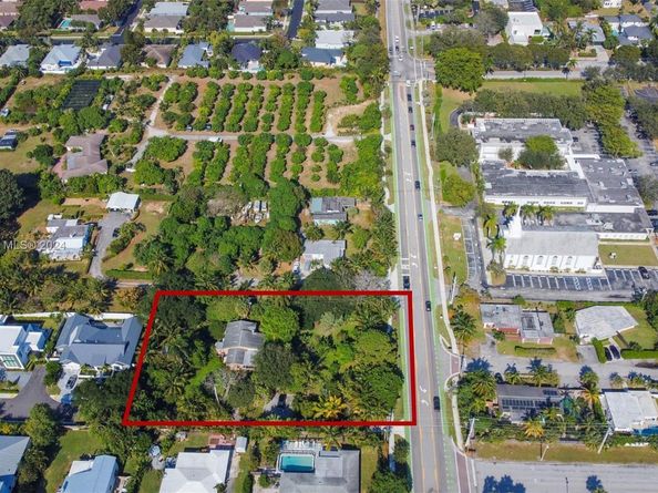 2610 Seacrest Blvd, Delray Beach FL 33444