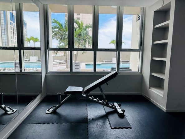 9066 SW 73rd Ct 1409, Miami FL 33156