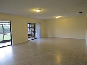 216 Lakeside Cir, Sunrise FL 33326
