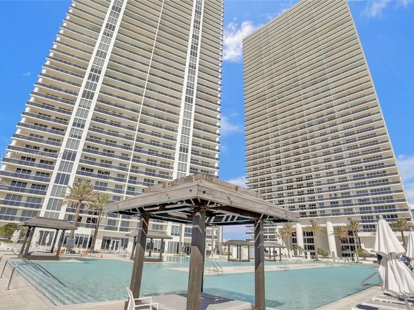 1850 S Ocean Dr 1201, Hallandale Beach FL 33009