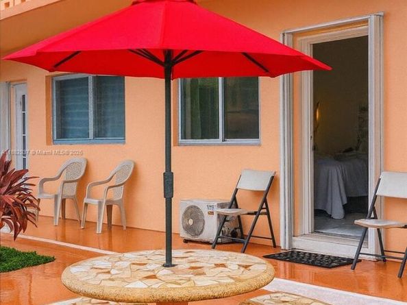 901 SW 11th Ave 4H, Hallandale Beach FL 33009