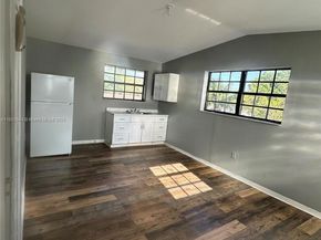 18201 NW 5th Ave, Miami Gardens FL 33169