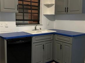 18201 NW 5th Ave, Miami Gardens FL 33169