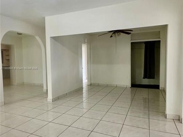 18201 NW 5th Ave, Miami Gardens FL 33169