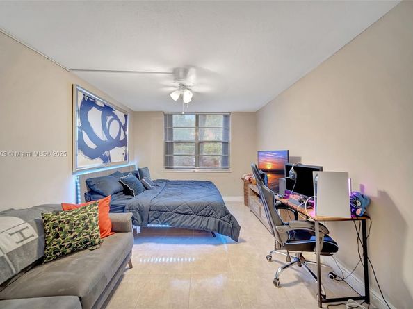 6700 Cypress Rd 105, Plantation FL 33317