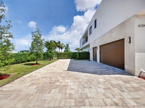 16709 Botaniko Drive North, Weston FL 33326