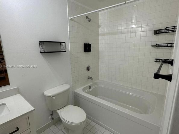 10 SW South River Dr 802, Miami FL 33130