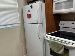 5985 Del Lago Cir 119, Sunrise FL 33313