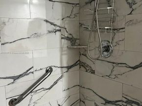 5985 Del Lago Cir 119, Sunrise FL 33313