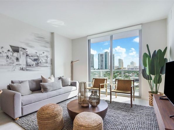 3900 Biscayne Blvd S804, Miami FL 33137