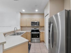 7925 Tuscany Dr, Tamarac FL 33321