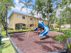 7925 Tuscany Dr, Tamarac FL 33321