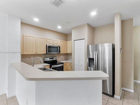 7925 Tuscany Dr, Tamarac FL 33321