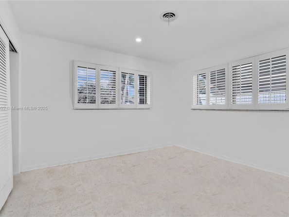 1418 NE 57th Ct, Fort Lauderdale FL 33334