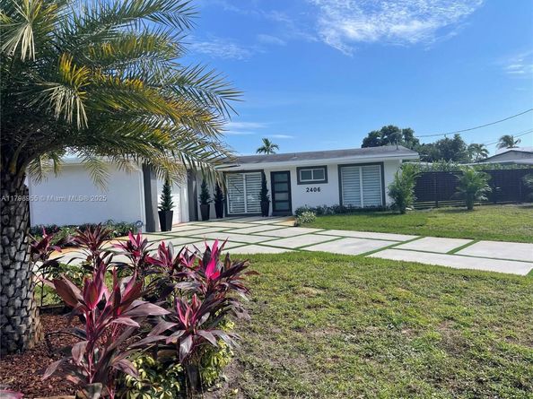 2406 Marathon Ln, Fort Lauderdale FL 33312