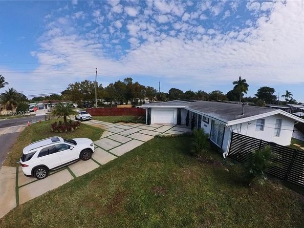 2406 Marathon Ln, Fort Lauderdale FL 33312