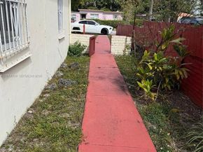 130 NW 124th St, North Miami FL 33168