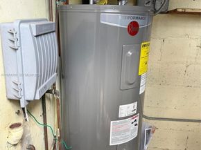 130 NW 124th St, North Miami FL 33168