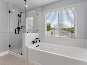 1019 N Egret Cir, Jupiter FL 33458