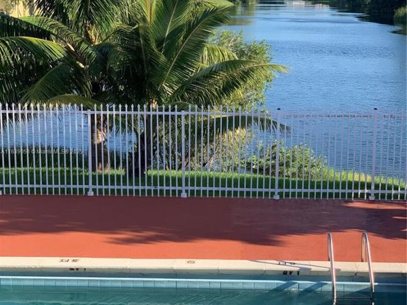15481 SW 81st Cir Ln 712, Miami FL 33193