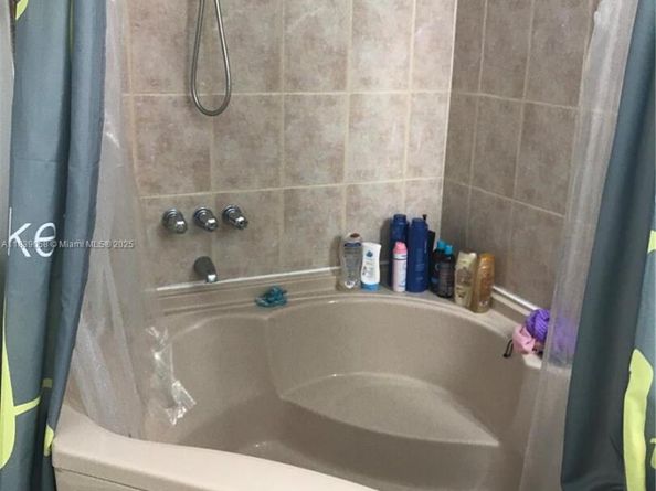 15481 SW 81st Cir Ln 712, Miami FL 33193