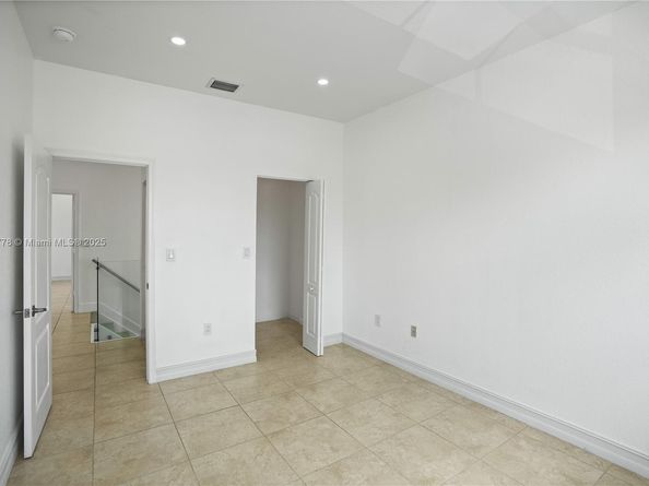 3708 NE 22nd Pl, Homestead FL 33033