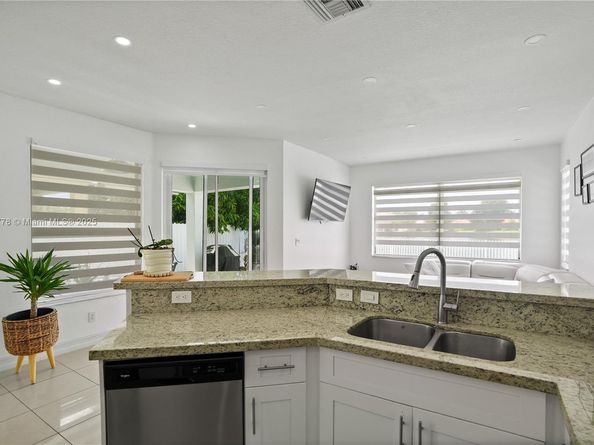 3708 NE 22nd Pl, Homestead FL 33033