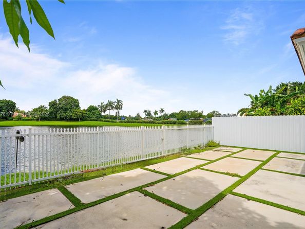 3708 NE 22nd Pl, Homestead FL 33033