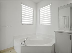 3708 NE 22nd Pl, Homestead FL 33033