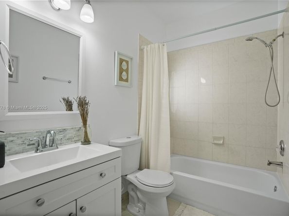 3708 NE 22nd Pl, Homestead FL 33033