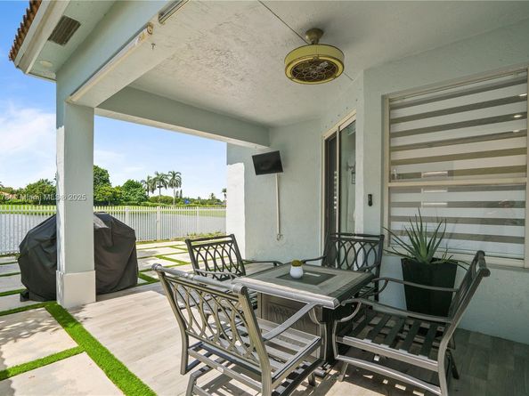 3708 NE 22nd Pl, Homestead FL 33033