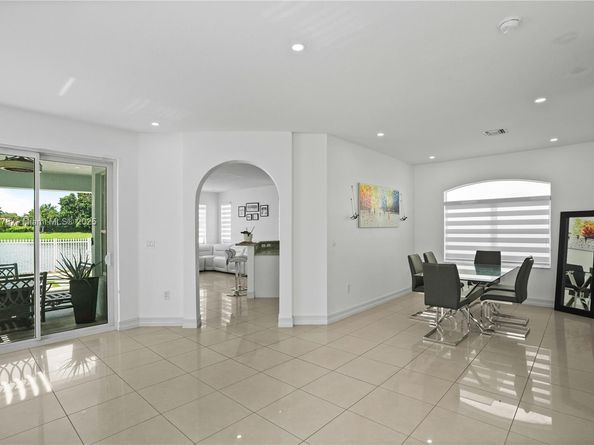 3708 NE 22nd Pl, Homestead FL 33033