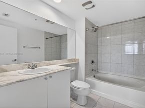 2775 NE 187th St 202, Aventura FL 33180
