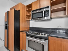 2775 NE 187th St 202, Aventura FL 33180