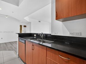 2775 NE 187th St 202, Aventura FL 33180