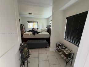1823 SW 22nd St, Fort Lauderdale FL 33315