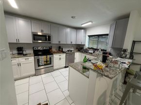 1823 SW 22nd St, Fort Lauderdale FL 33315