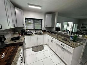 1823 SW 22nd St, Fort Lauderdale FL 33315