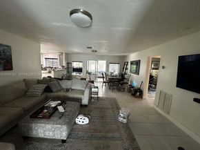 1823 SW 22nd St, Fort Lauderdale FL 33315