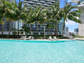 88 SW 7th St PH4301, Miami FL 33130