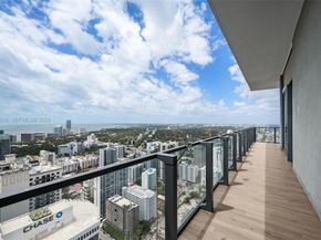 88 SW 7th St PH4301, Miami FL 33130