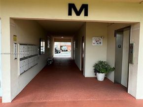 5300 Washington St M107, Hollywood FL 33021