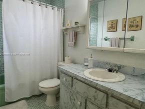 5300 Washington St M107, Hollywood FL 33021