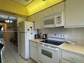 5300 Washington St M107, Hollywood FL 33021