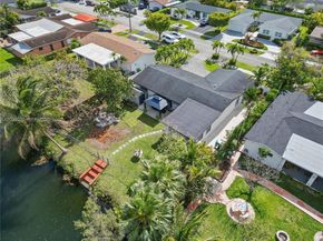 3921 SW 124th Ct, Miami FL 33175